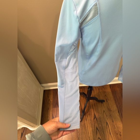 Women’s ARIAT TEK light blue 1/4 zip pullover- Size small - Picture 5 of 9